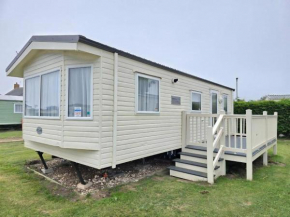 Homely 4 Berth Caravan For Hire In Lincolnshire At Sunnydale, Ref 35122S